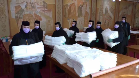 Biserica a intensificat rugăciunea şi acţiunea. Peste 7 mil. de lei pentru ajutorarea celor afectați de pandemie