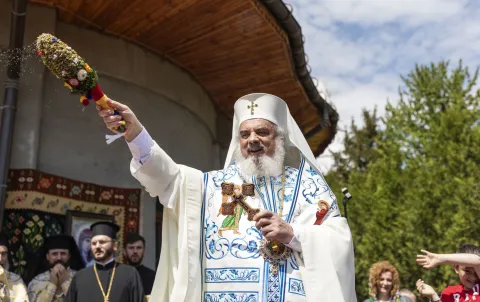 Rugăciunea şi nădejdea, recomandările Patriarhului în timp de pandemie