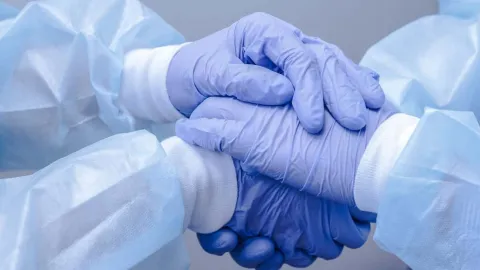 Arhiepiscopia Bucureștilor: Donație de 50.000€ către spitalele din Capitală