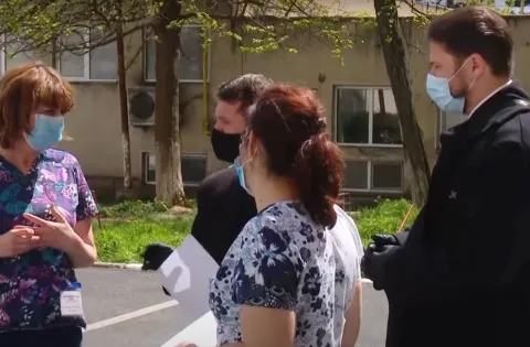 Dispozitive de ventilare și asistare respiratorie, donate spitalelor din Ploiești și Câmpina