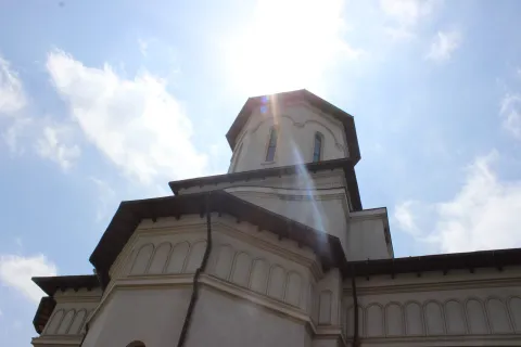 Festival dedicat portului românesc la Biserica „Sfânta Treime” Ghencea