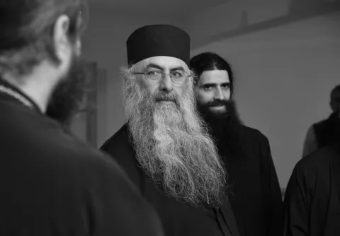 Editurile Patriarhiei şi Mănăstirea din Tolleshunt Knights pregătesc un volum semnat de pr. Zaharia Zaharou