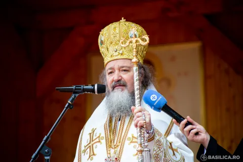 PS Ieronim: Hristos, Făcătorul luminii, redă lumina ochilor cu același „Fie!” dumnezeiesc și atotputernic