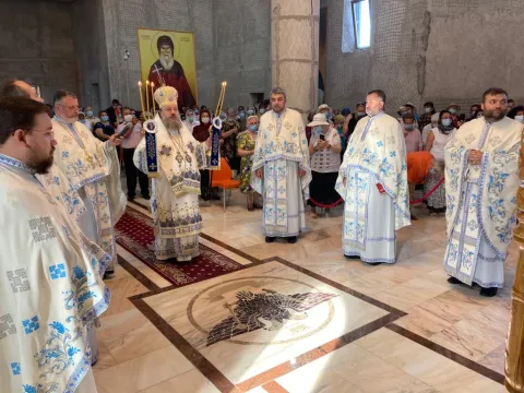 PS Timotei Prahoveanul despre datoria de a închina prunci Domnului: Sf. Ioachim și Ana, un model mai mult decât actual
