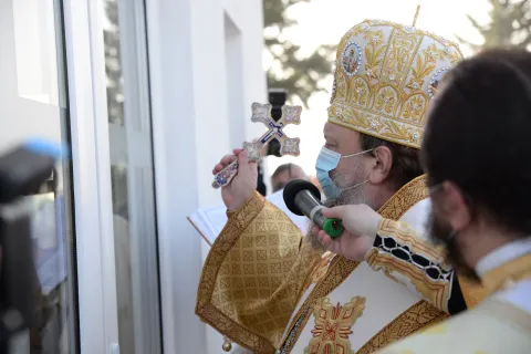 PS Timotei Prahoveanul îi numește pământ roditor pe oamenii care „au uitat de ei” în favoarea Bisericii