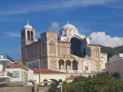 Patriarhul României: Ne exprimăm solidaritatea cu Biserica Ortodoxă Greacă și cu poporul elen