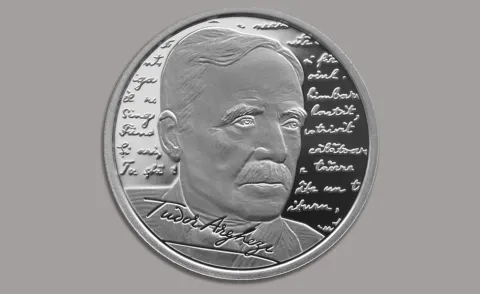 BNR emite o monedă în memoria poetului Tudor Arghezi
