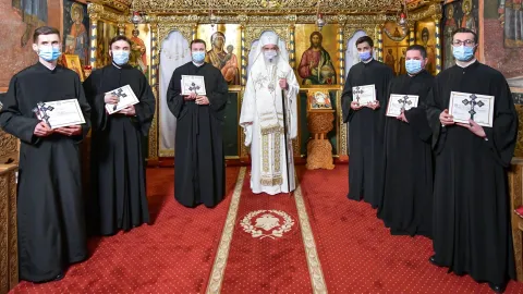 Hirotesii la Reședința Patriarhală | PF Daniel numește duhovnicia lucrare sfântă, de echilibru, care evită extremele