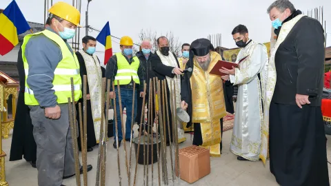 București | A fost sfințită piatra de temelie pentru centrul educațional al Parohiei Sf. Treime – Militari