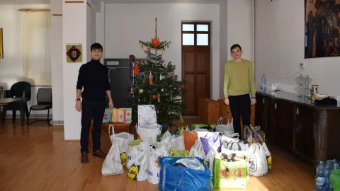 ASCOR București și Asociația Sf. Hristofor organizează colecta de Crăciun „Împarte tuturor”