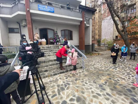 Darurile de Sf. Nicolae ale Părintelui Patriarh au ajuns la copiii de la Centrul Sf. Sofia