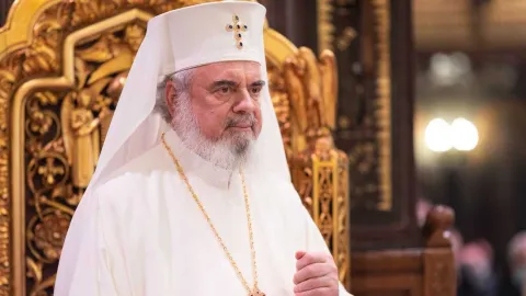 PF Daniel: Sfinții Trei Ierarhi au apărat comuniunea Bisericii pe baza dreptei credințe și a sfintei viețuiri