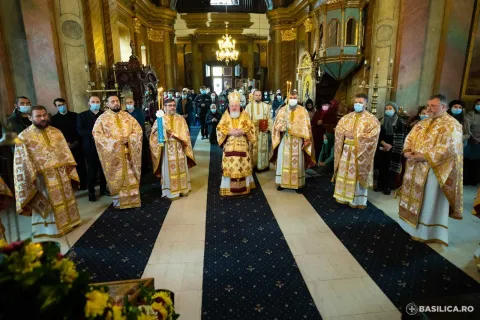 Paraclisul Facultății de Teologie Ortodoxă din București și-a sărbătorit ocrotitorii