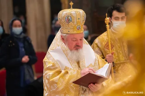 Ce milostenie oferim? Ordinea în șifonier sau în cămară nu presupune o faptă bună, spune PS Varlaam
