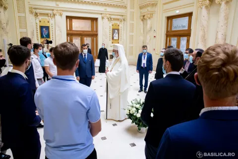 Părintele Patriarh îi felicită pe ASCOR-iști pentru activități. „Starea de pandemie poate fi înțeleasă și ca un test”
