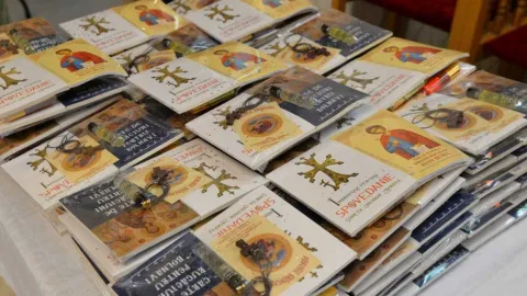 Capitală: Darul Parohiei Brâncuși pentru 700 de oameni din spitale