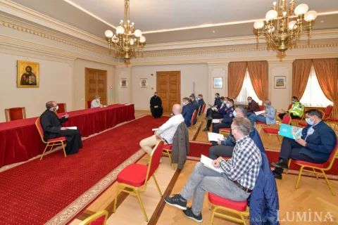 Şedinţă administrativă la Patriarhie: Cum vor fi organizate slujbele de Paşti