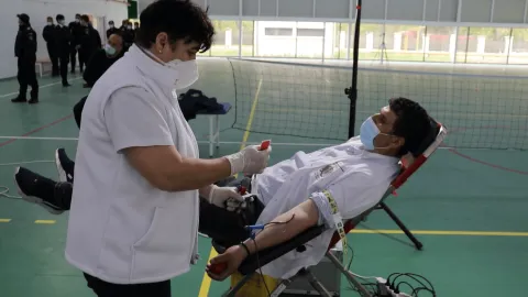 „Donează sânge, salvează o viaţă”. Peste 200 de litri de sânge au fost recoltaţi de la jandarmi