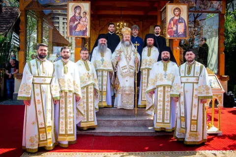 Hramul Paraclisului Catedralei Naționale: Bucuria Învierii Domnului este prezentă în viața și lucrarea Bisericii