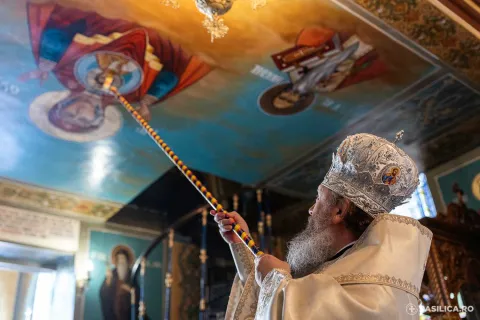 Pictură valoroasă, resfințită la Cărămidarii de Sus / Premii pentru grupuri catehetice din eparhie și din diaspora