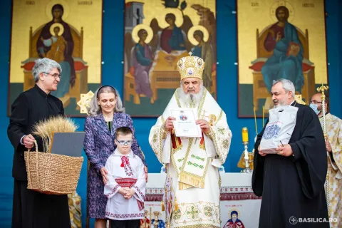 Patriarhul a premiat proiectul câștigător al Concursului Național Catehetic din Arhiepiscopia Bucureștilor