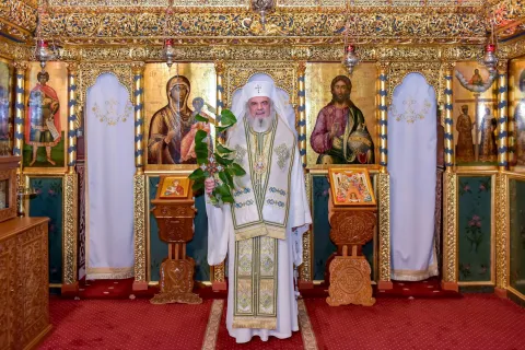 Patriarhul: Biserica nu este constituită printr-o înţelegere omenească. Este extinderea vieţii lui Hristos