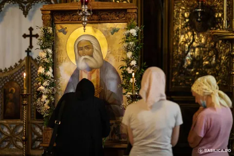 Au trecut 118 ani de la descoperirea moaștelor Sf. Serafim. Un fragment se află din 2017 la București