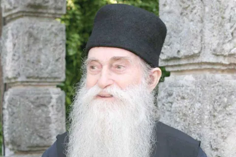 Un deceniu de la mutarea în veşnicie a Pr. Arsenie Papacioc. „Nimic nu este pierdut cât timp credinţa e în picioare”