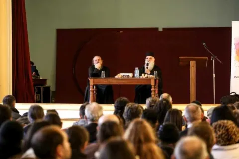 Părintele Damaschin Grigoriatul conferenţiază la Bucureşti