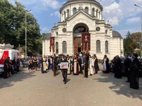 Mesajul Patriarhului Daniel la înmormântarea preotului Costel Paizan și a soţiei sale