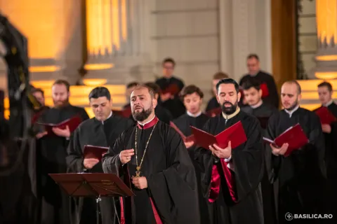 Tronos va concerta pe continent american | Program