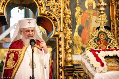 Patriarhul a vorbit în deschiderea „Putna – 150” despre o binecuvântată coincidenţă: Dumnezeu lucrează în mod surprinzător