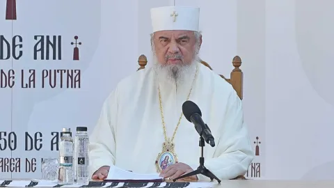 Patriarhul: Secularizării actuale nu i se poate răspunde decât printr-o sfințenie mai intensă a vieții (INTEGRAL)