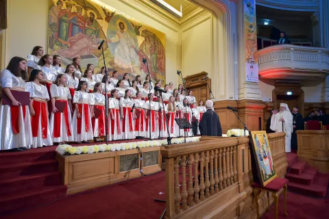 Se prelungesc înscrierile pentru Festivalul-Concurs „Lăudaţi pe Domnul”. Sunt așteptate și coruri din afara țării