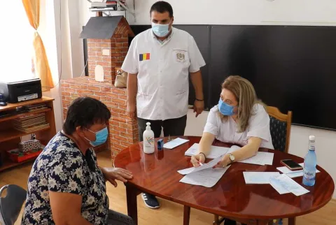 De când a început pandemia, nu au reuşit să ajungă la medic. A ajuns la ei „Sănătate pentru sate”