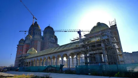La Catedrala Națională continuă lucrările care necesită temperaturi mai mari de cinci grade