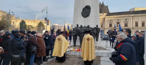 Martirii din decembrie ’89 au fost comemoraţi în Piaţa Revoluţiei Române