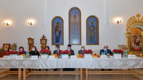 Bucuria vindecării: Medici și foști pacienți au vorbit despre știință și credință la Paraclisul Catedralei Naționale