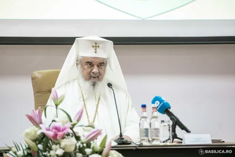 Patriarhul Daniel despre cinstirea memoriei celor adormiți și îngrijirea cimitirelor (Conferință clericală)