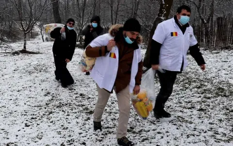 Voluntarii de la Paraclisul Catedralei Naționale: Retrospectiva activităţii din timpul pandemiei