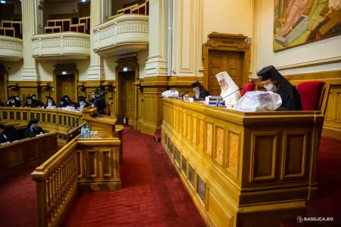Comunicat: Noi hotărâri ale Sfântului Sinod al Bisericii Ortodoxe Române