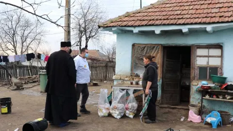 Voluntarii Catedralei Naționale continuă să sprijine familiile în dificultate din județele Ilfov și Prahova