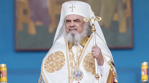 Patriarhul Daniel, 32 de ani de arhierie