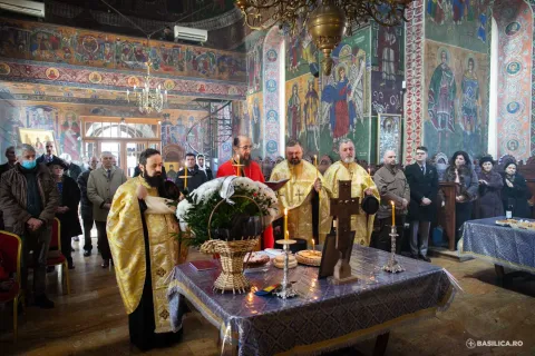 Pr. Haralambie Balamace, pomenit la Biserica Mavrogheni: „Izvorul de putere care vine din jertfa martirilor este binevenit”