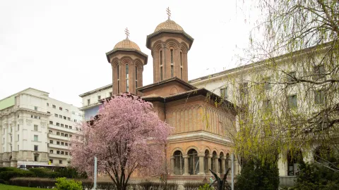 Biserica Kretzulescu, una dintre cele mai frumoase şi discrete din Capitală, împlineşte în toamnă 300 de ani de la sfinţire