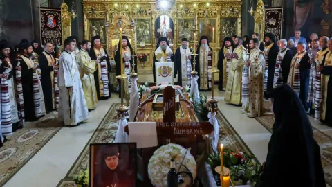 Stavrofora Lucia Dumbravă a fost înmormântată. Impresiona prin cuvintele și filantropia ei, a spus PS Timotei Prahoveanul