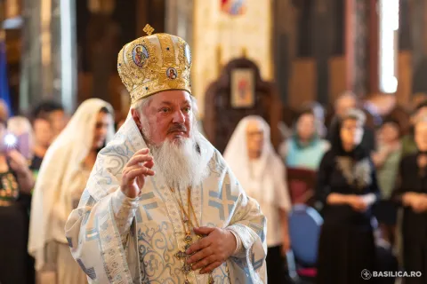 PS Varlaam îndeamnă să ne rugăm pentru unitatea Bisericii și pentru credința fiecăruia. „Există multă manipulare”
