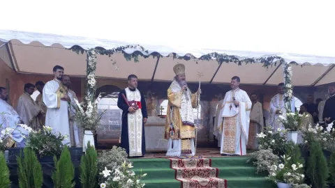 PS Ieronim Sinaitul a binecuvântat lucrările de renovare de la o parohie prahoveană