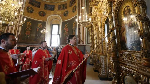 Catapeteasma Bisericii „Sfântul Dumitru – Poștă” din Capitală a fost sfințită