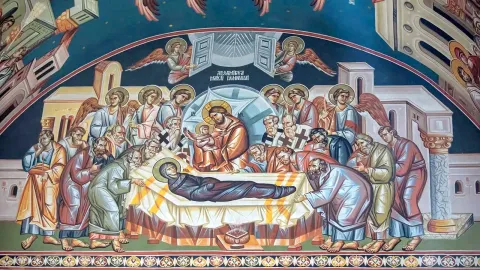 Luni începe Postul Adormirii Maicii Domnului
